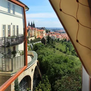 Hotel Questenberg, Prague
